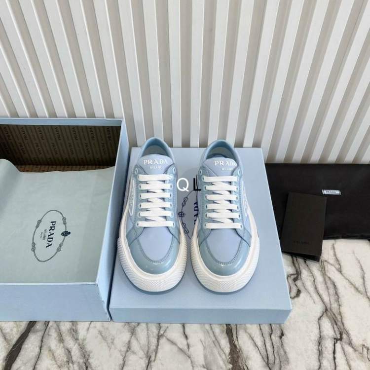 Picture of Prada Shoes _SKUPradasz35-39LL010418814